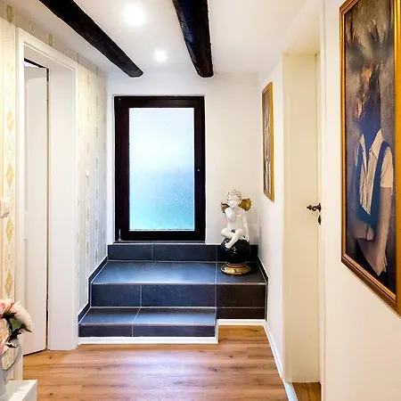 Alte Schreinerei, Charmantes Gegenueber Der Loreley Apartment *