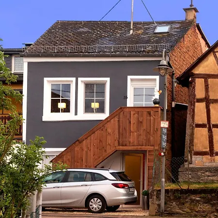 Apartment Alte Schreinerei, Charmantes Gegenueber Der Loreley